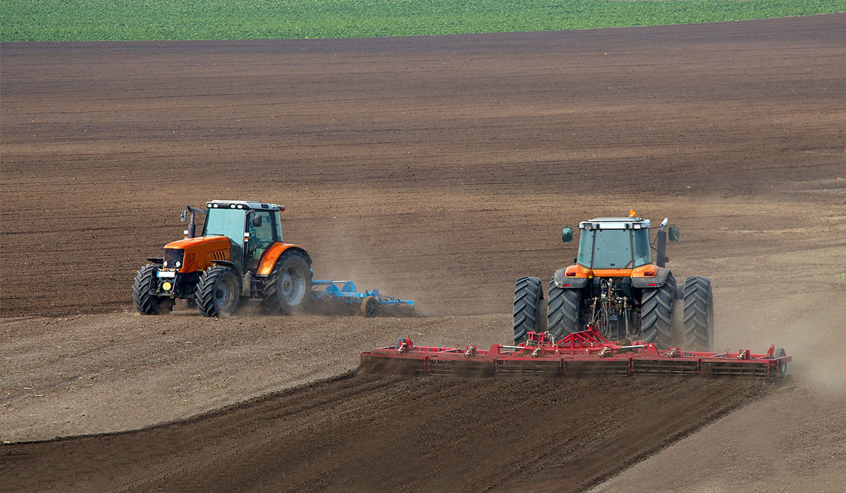 Tyre dimensions must take account of the size and weight of the implements