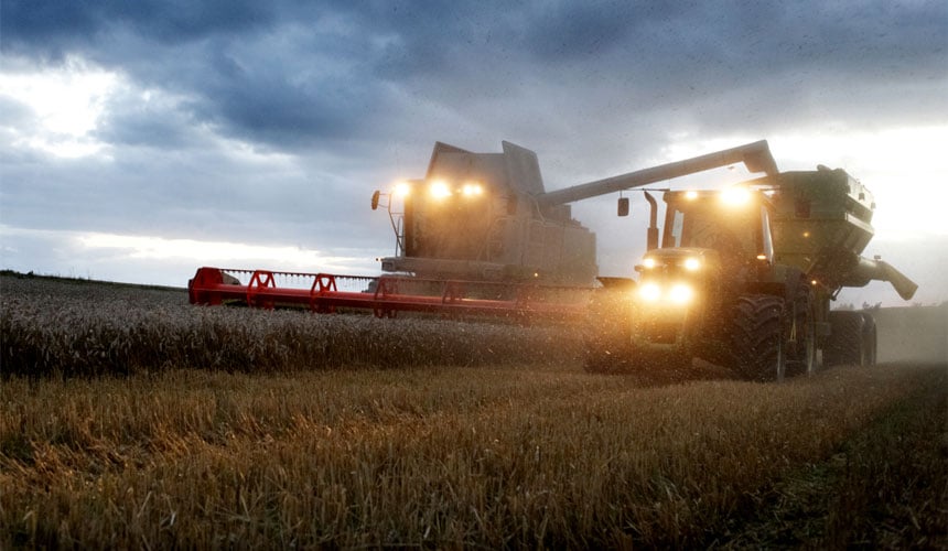Unloading the hopper without stopping production
