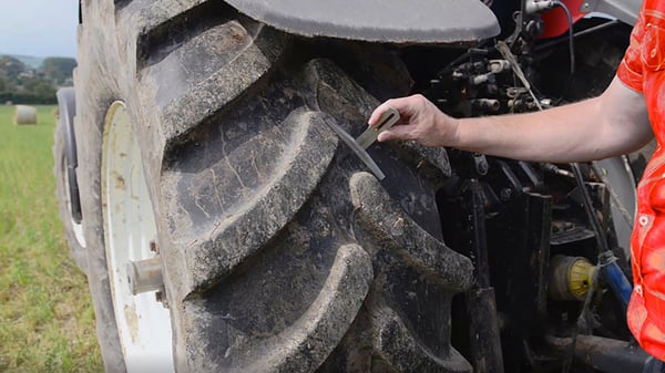5 essential keys for better management of tractor tyre wear