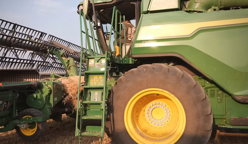 Firestone’s Maxi Traction Harvest tyre